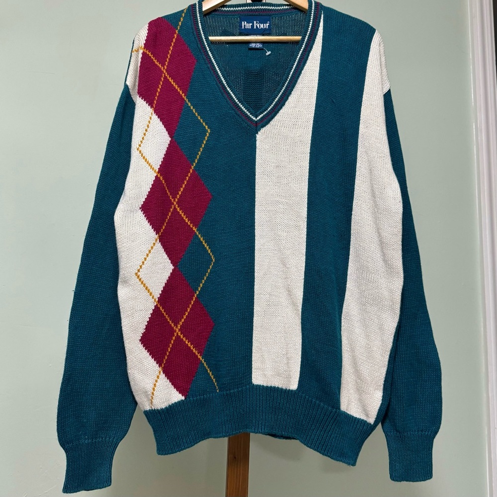 Par Four Striped V-Neck Knit Sweater